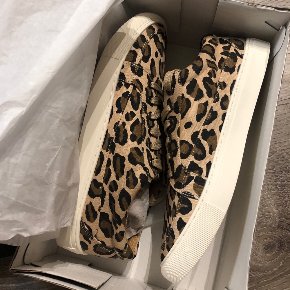 Corkys Size 9